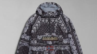 NOVINKY NAPAPIJRI - BUNDY, KABÁTY, SAKÁ.